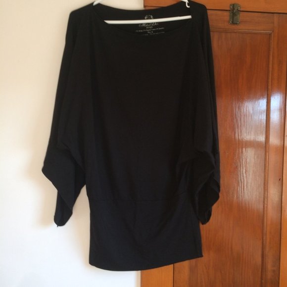 Maha Devi Design top - Black - M - Picture 1 of 5